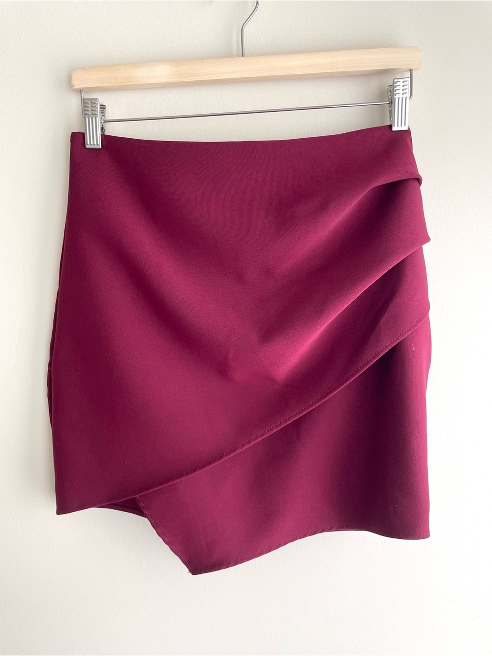 Vintage Windsor Y2K Club Berry Asymmetrical Mini Skirt